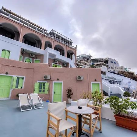 Porto Carra Fira (Santorini)